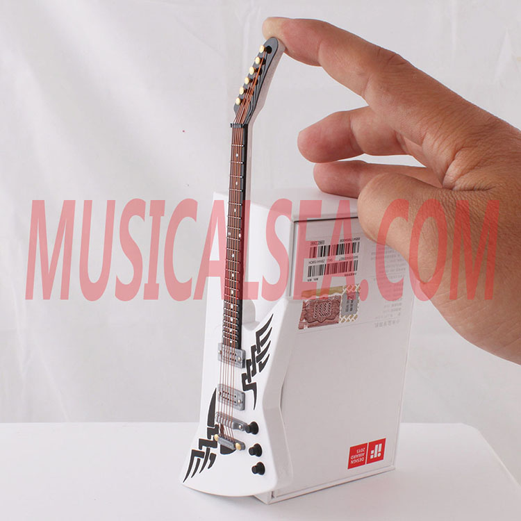 New product miniature guitar wooden crafts fo